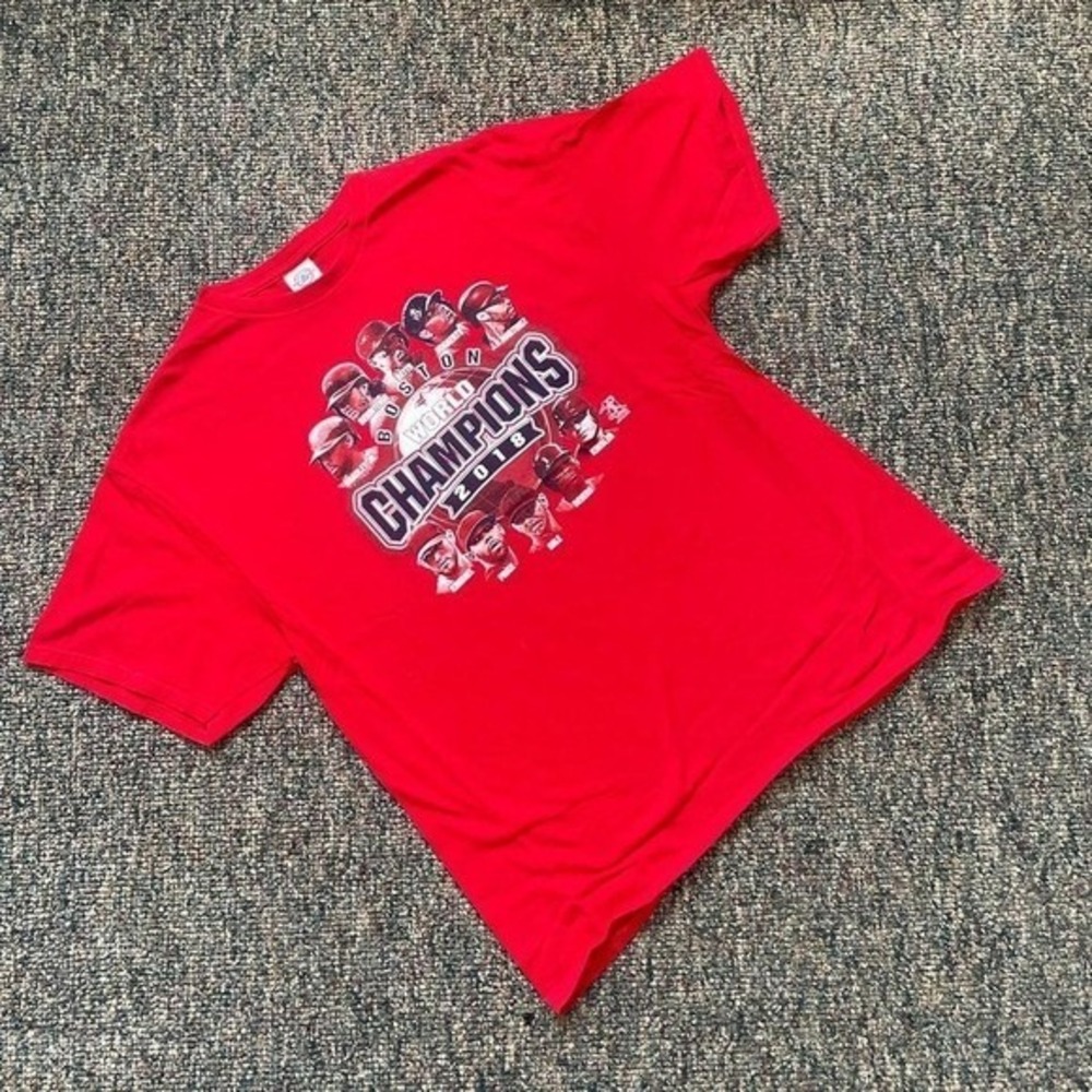 Boston Red Sox 2018 World Series Champions T-Shirt Red Delta Pro Weight Mens XL